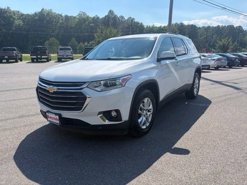 Used 2018 Chevrolet Traverse LT FWD image 7