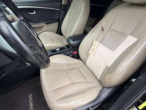 Used 2013 Hyundai Elantra GT w/ Tech Pkg FWD image 21