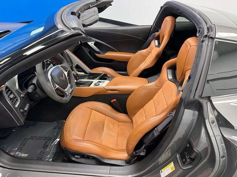 Used 2015 Chevrolet Corvette Z06 w/ 3LZ Preferred Equipment Group RWD image 15