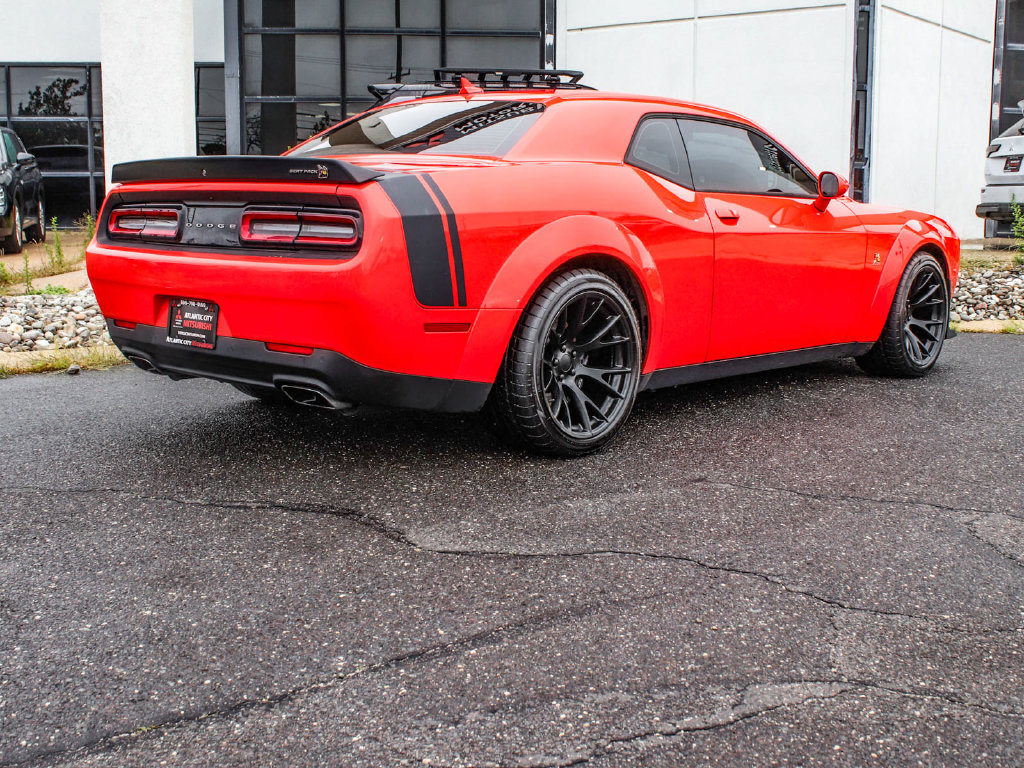 Used 2022 Dodge Challenger R/T Scat Pack RWD image 6