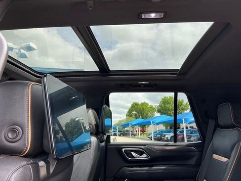 Used 2021 GMC Yukon AT4 w/ AT4 Premium Package AWD/4WD image 14