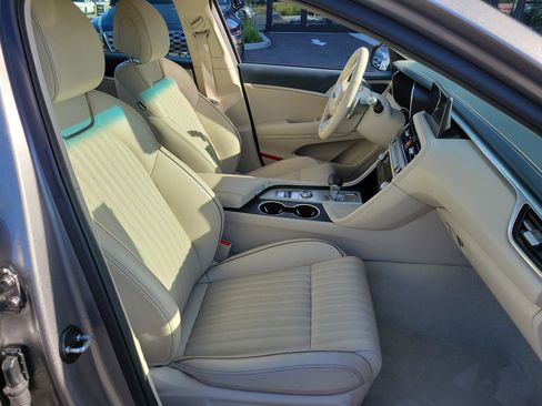 Certified 2026 Genesis G70 2.5T Prestige RWD image 22