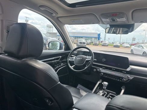Used 2025 Kia Telluride S FWD image 15