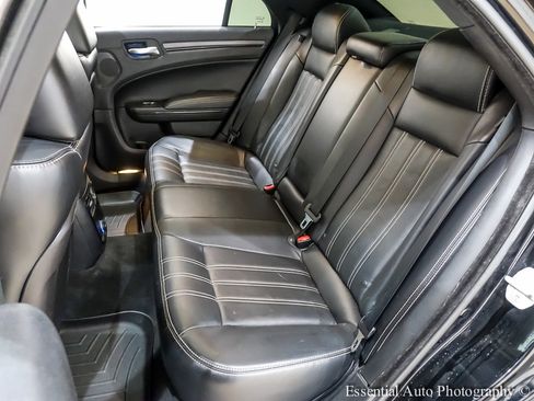 Used 2014 Chrysler 300 S image 16