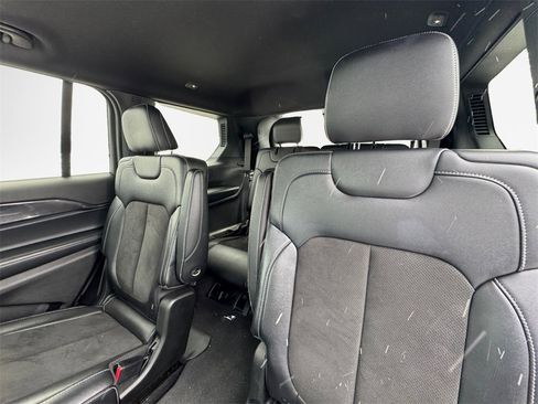 Certified 2022 Jeep Grand Cherokee L Altitude image 27