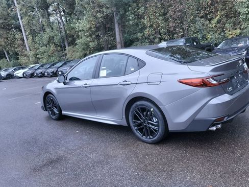 New 2026 Toyota Camry SE w/ Convenience Package image 11