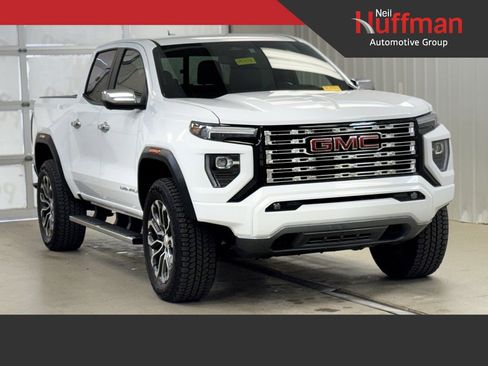 Used 2024 GMC Canyon Denali image 1