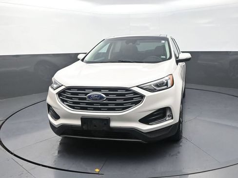 Used 2019 Ford Edge SEL w/ Equipment Group 201A AWD/4WD image 2