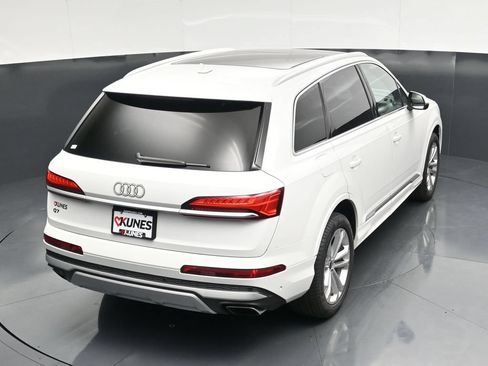 Used 2025 Audi Q7 3.0T Premium Plus AWD/4WD image 43
