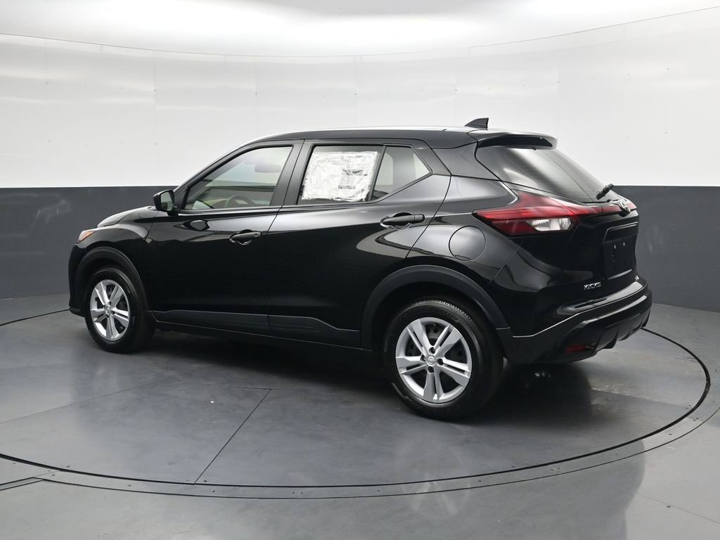 Certified 2025 Nissan Kicks Play S FWD image 10