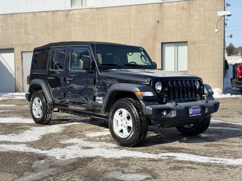 Used 2019 Jeep Wrangler Unlimited Sport S image 8
