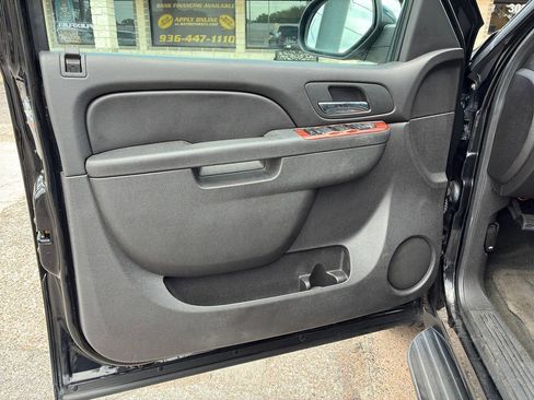 Used 2013 Chevrolet Suburban LS w/ Texas Edition RWD image 11