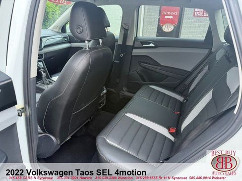 Used 2022 Volkswagen Taos SEL AWD/4WD image 11