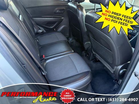 Used 2018 Chevrolet Trax LT w/ LT Convenience Package AWD/4WD image 20