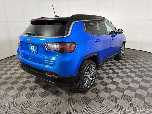 Used 2023 Jeep Compass Limited w/ Elite Group AWD/4WD image 7