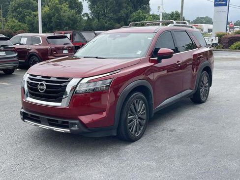 Used 2022 Nissan Pathfinder SL w/ SL Premium Package FWD image 3