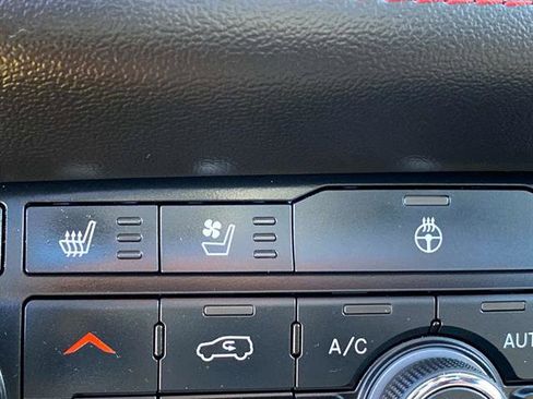 Used 2025 Dodge Durango GT image 18