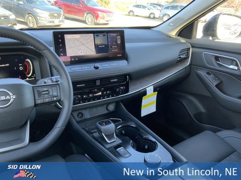 New 2026 Nissan Rogue Platinum w/ Platinum Premium Package image 7