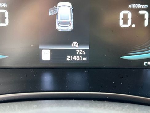 Used 2025 Kia Soul LX w/ LX Technology Package image 35