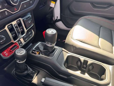 New 2026 Jeep Wrangler Unlimited Rubicon image 23