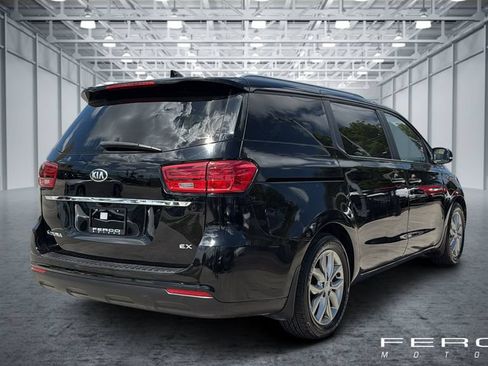 Used 2020 Kia Sedona EX FWD image 5