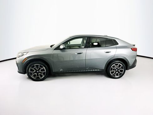 Used 2025 BMW X2 xDrive28i image 4