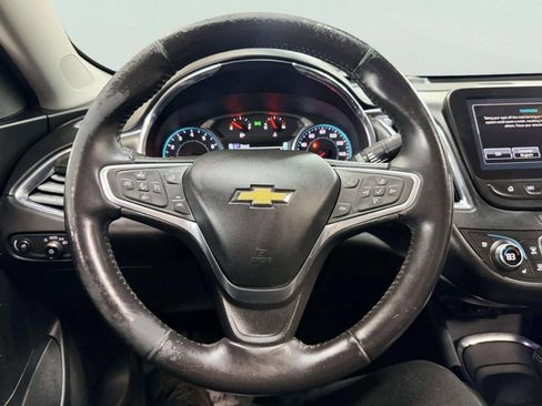 Used 2018 Chevrolet Malibu Premier w/ Premier Sun and Wheel Package image 28