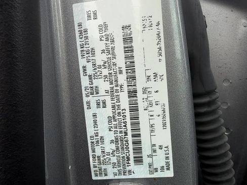 Used 2021 Ford Escape SE FWD image 29
