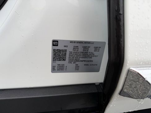 Used 2023 GMC Yukon SLT AWD/4WD image 34