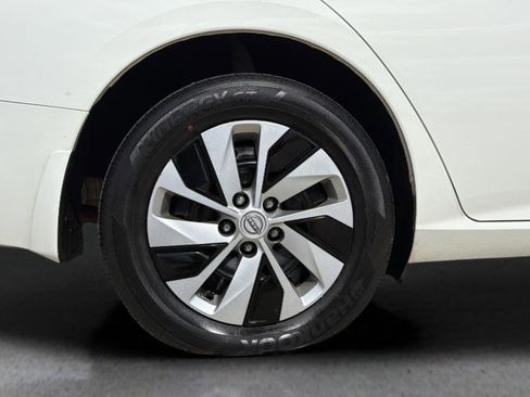 Certified 2024 Nissan Altima 2.5 S image 13