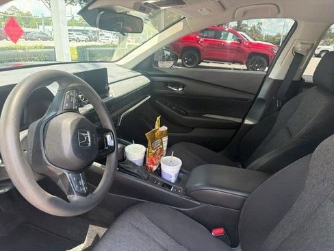 Used 2023 Honda Accord LX image 3