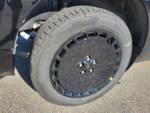 New 2026 Ford Maverick Lobo AWD/4WD image 6