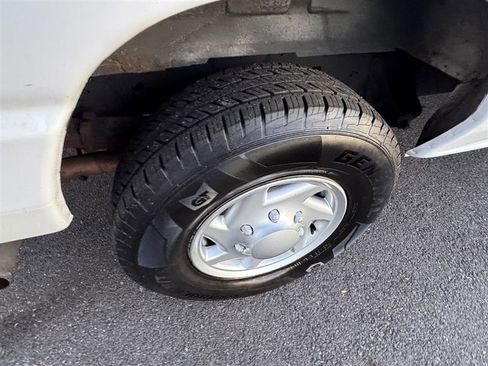 Used 2011 Ford E-350 and Econoline 350 Super Duty w/ PWR Group image 29