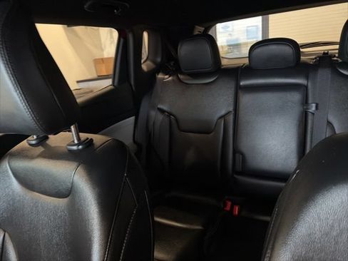 Used 2025 Jeep Compass Limited AWD/4WD image 15