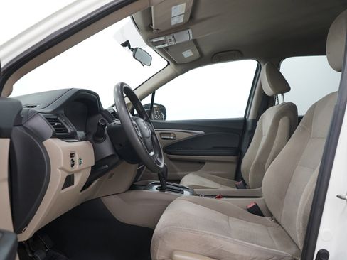 Used 2016 Honda Pilot LX image 23