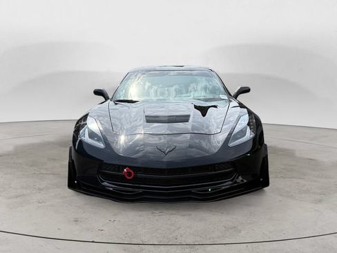 Used 2019 Chevrolet Corvette Stingray Coupe RWD image 2