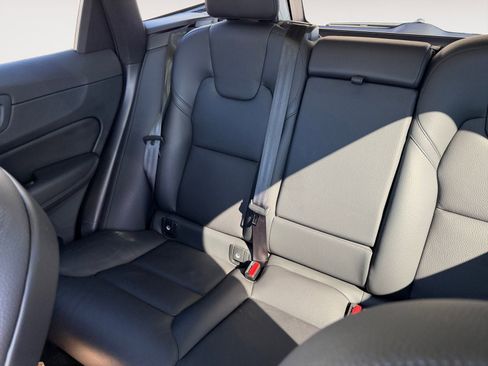 Used 2023 Volvo XC60 B5 Plus w/ Protection Package Premier image 13