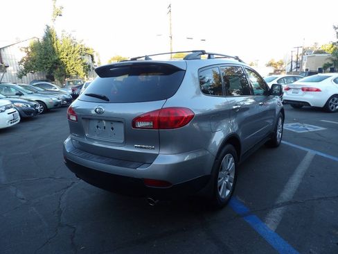 Used 2011 Subaru Tribeca Limited w/ PWR Moonroof Pkg AWD/4WD image 3