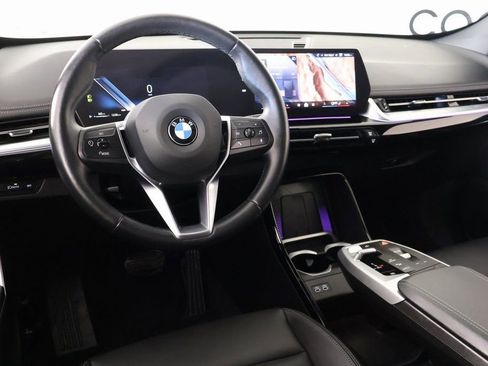 Used 2025 BMW X1 xDrive28i image 2