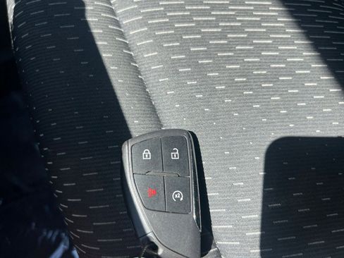 Used 2025 Chevrolet Equinox LT image 21