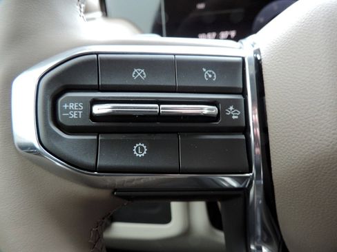 New 2026 GMC Yukon Denali w/ Sun & Power Step Package image 31