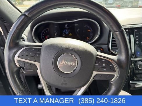 Used 2020 Jeep Grand Cherokee Limited w/ Luxury Group II image 19