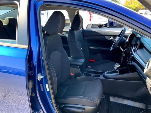 Used 2020 Kia Forte LXS image 8