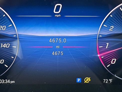 Used 2025 Mercedes-Benz GLC 300 4MATIC image 27