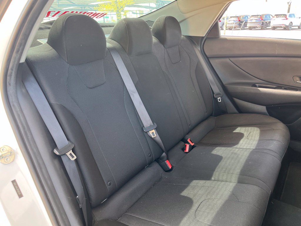 Used 2023 Hyundai Elantra SE FWD image 23