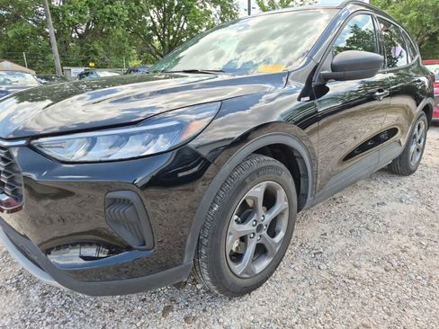 Used 2025 Ford Escape ST-Line image 1