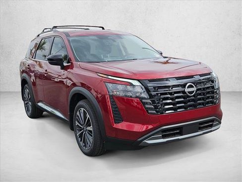 New 2026 Nissan Pathfinder Platinum image 4