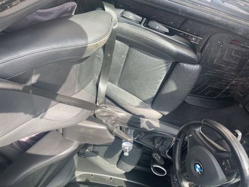 Used 2011 BMW 135i Convertible image 11