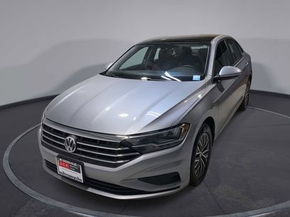 Used 2021 Volkswagen Jetta SE w/ SE Cold Weather Package