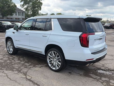 Used 2026 GMC Yukon Denali w/ Denali Reserve Package AWD/4WD image 3